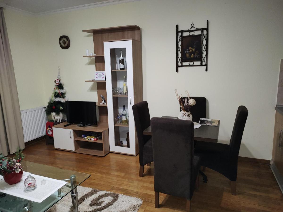Apartman Mali Raj Vrnjačka Banja Exterior foto