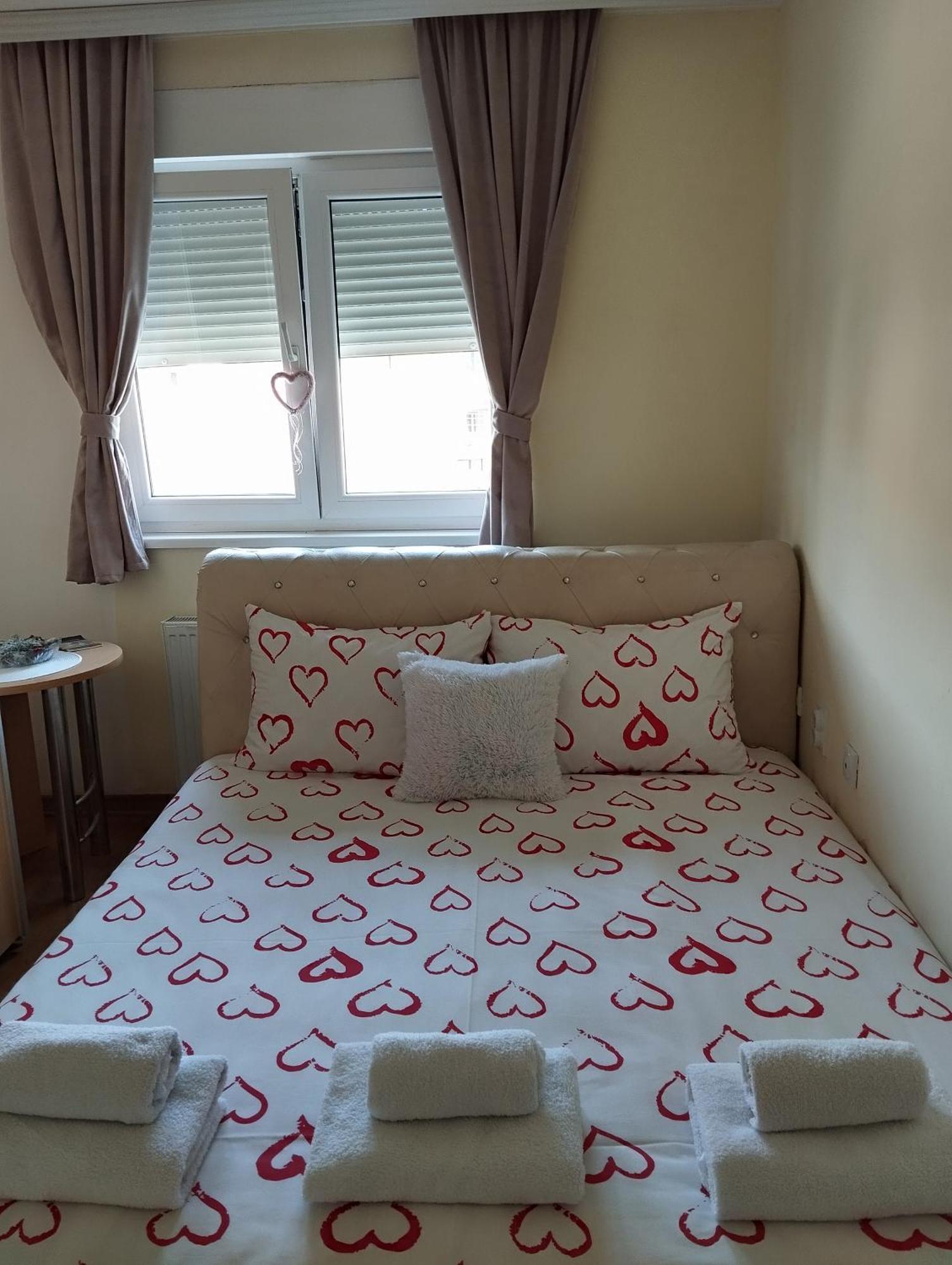 Apartman Mali Raj Vrnjačka Banja Quarto foto